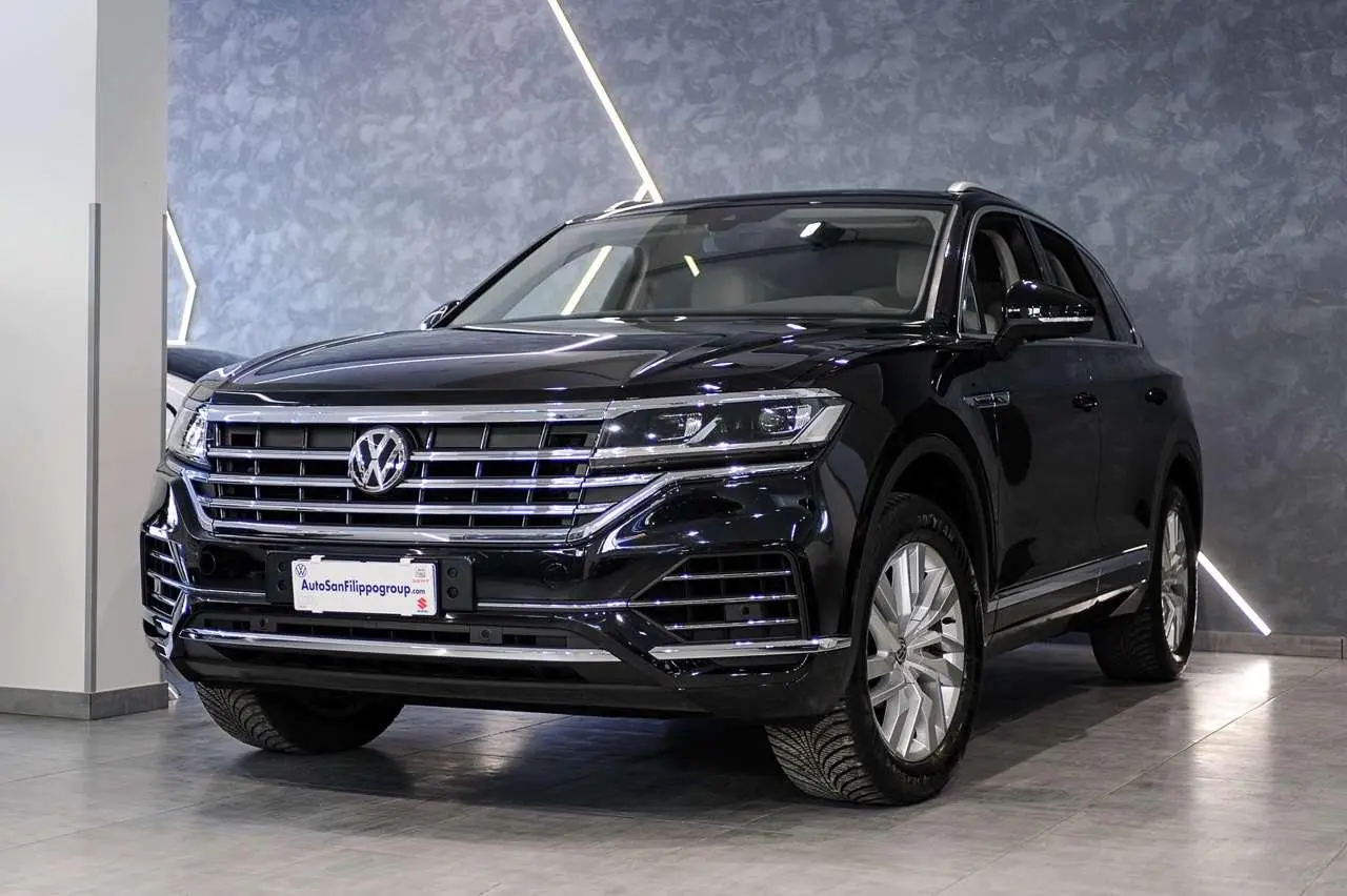 Photo 1 : Volkswagen Touareg 2020 Diesel