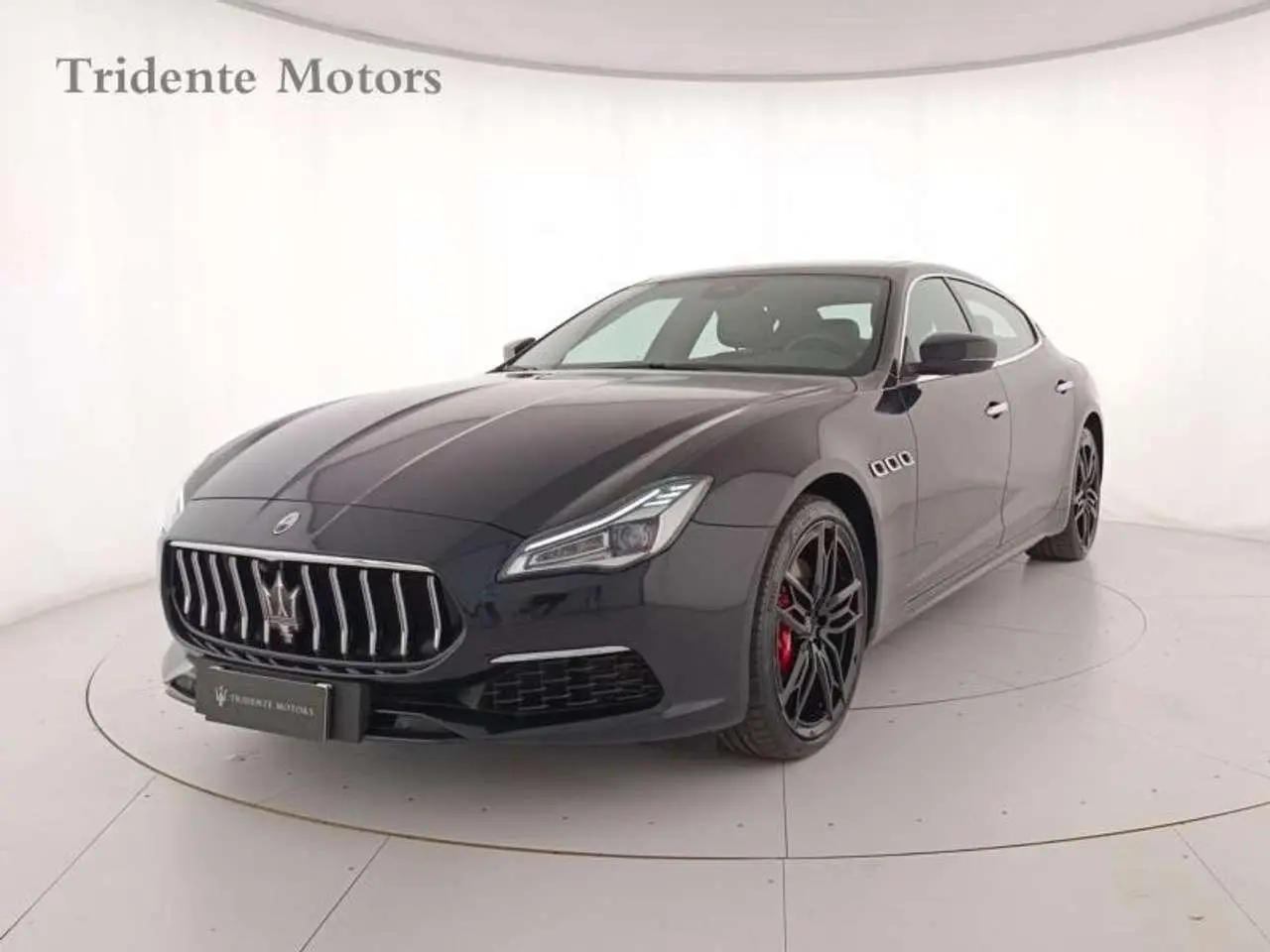 Photo 1 : Maserati Quattroporte 2023 Essence