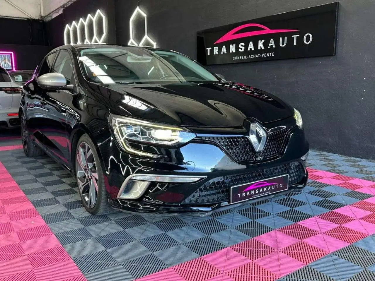 Photo 1 : Renault Megane 2018 Petrol