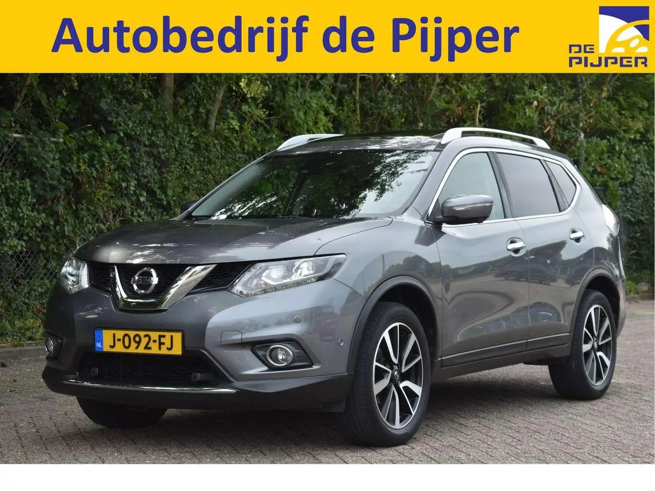 Photo 1 : Nissan X-trail 2017 Petrol