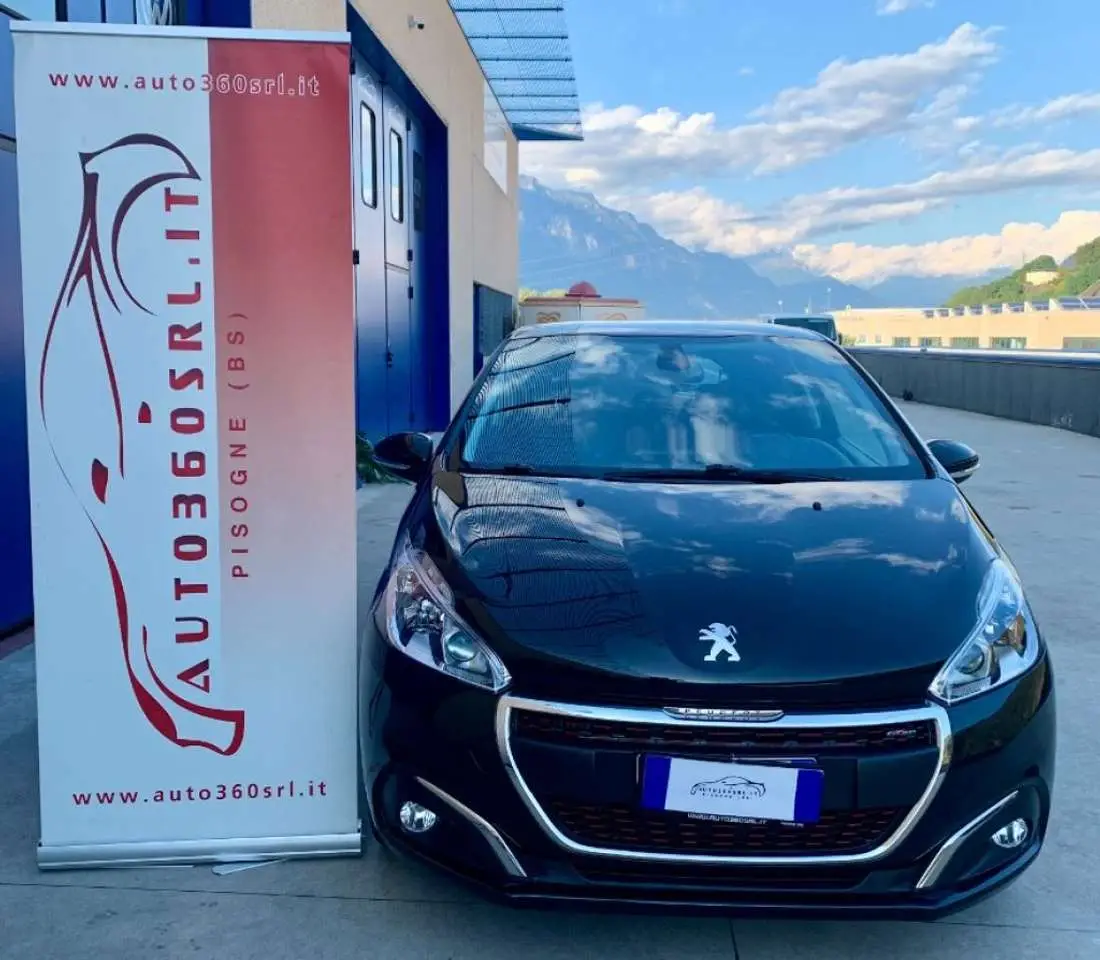 Photo 1 : Peugeot 208 2016 Diesel