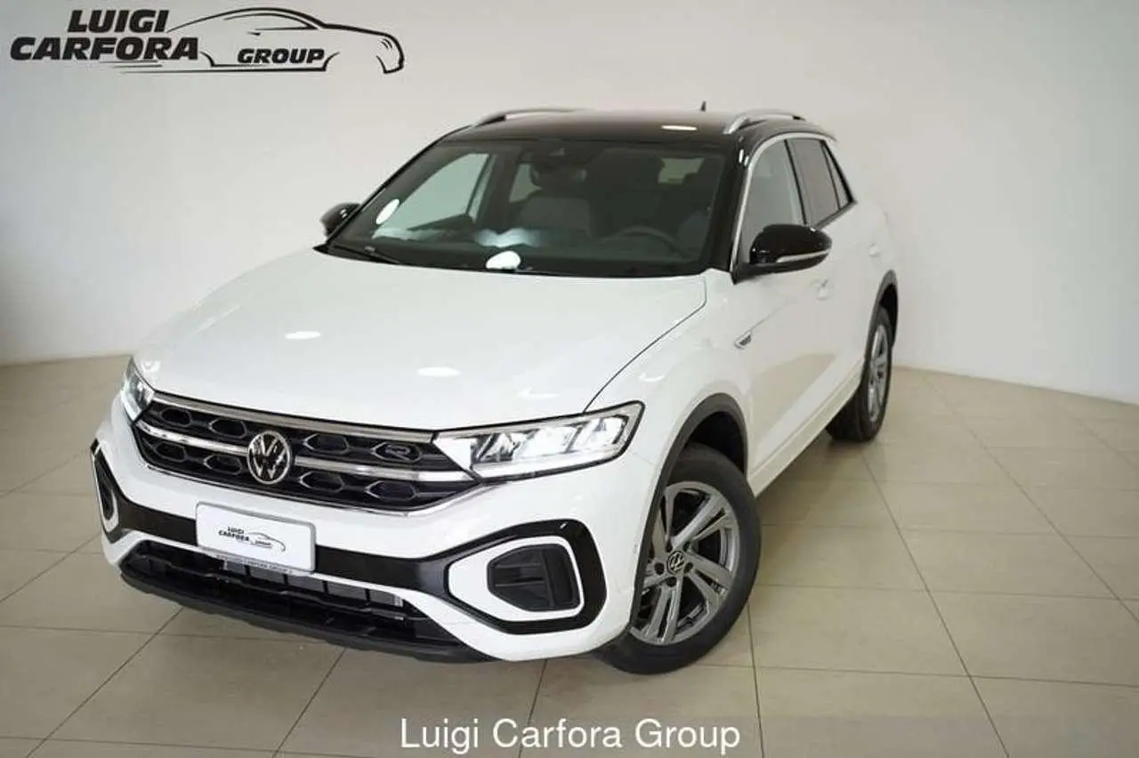 Photo 1 : Volkswagen T-roc 2024 Essence