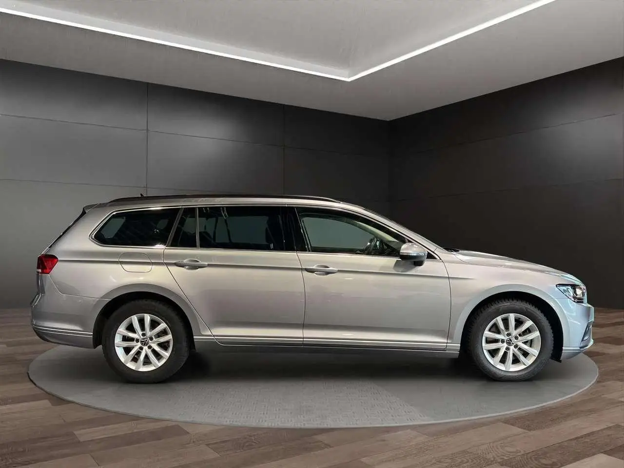 Photo 1 : Volkswagen Passat 2024 Diesel