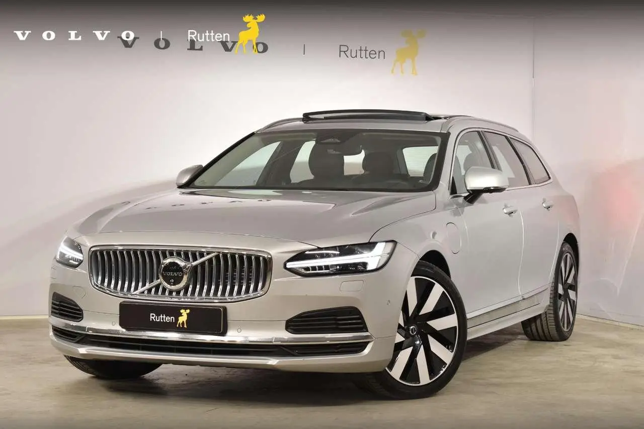 Photo 1 : Volvo V90 2023 Hybride