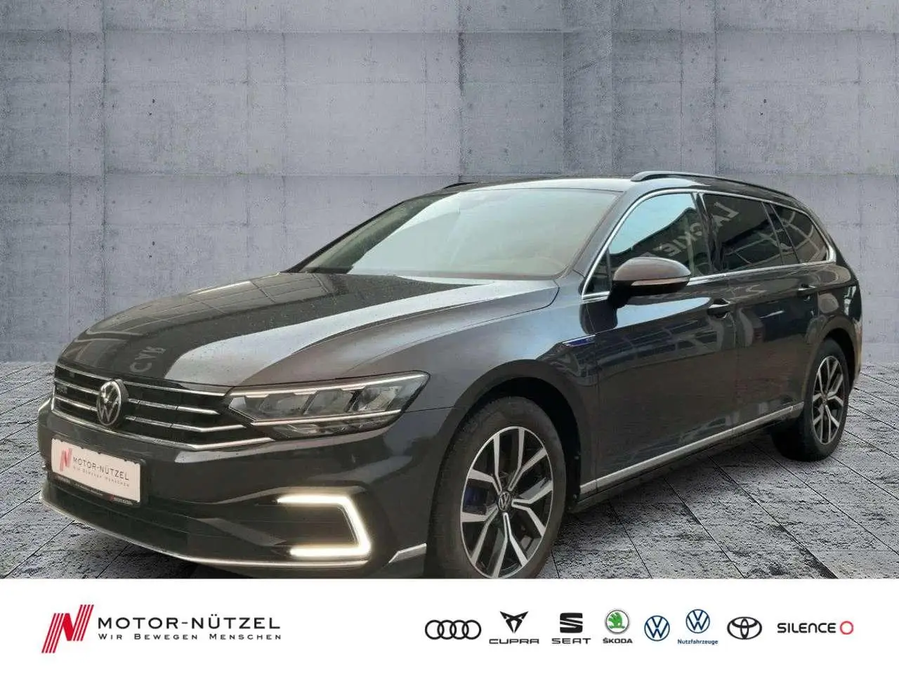 Photo 1 : Volkswagen Passat 2021 Hybrid