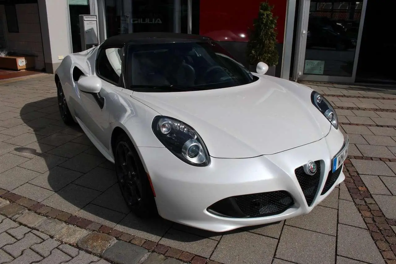 Photo 1 : Alfa Romeo 4c 2017 Petrol