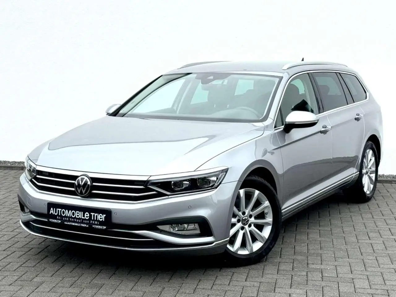 Photo 1 : Volkswagen Passat 2023 Diesel