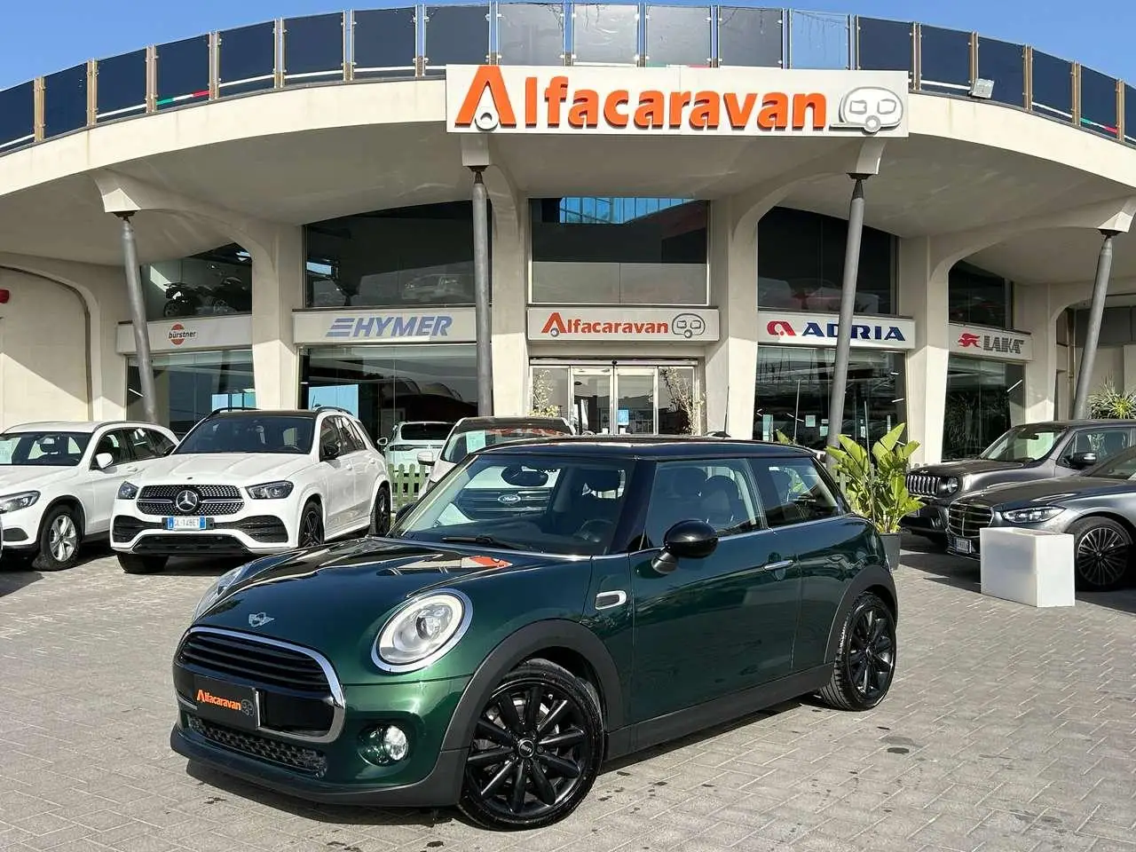 Photo 1 : Mini Cooper 2018 Diesel