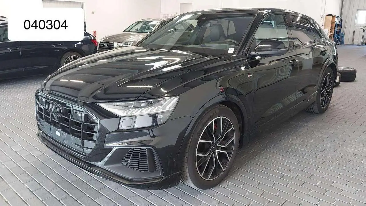 Photo 1 : Audi Q8 2021 Hybride