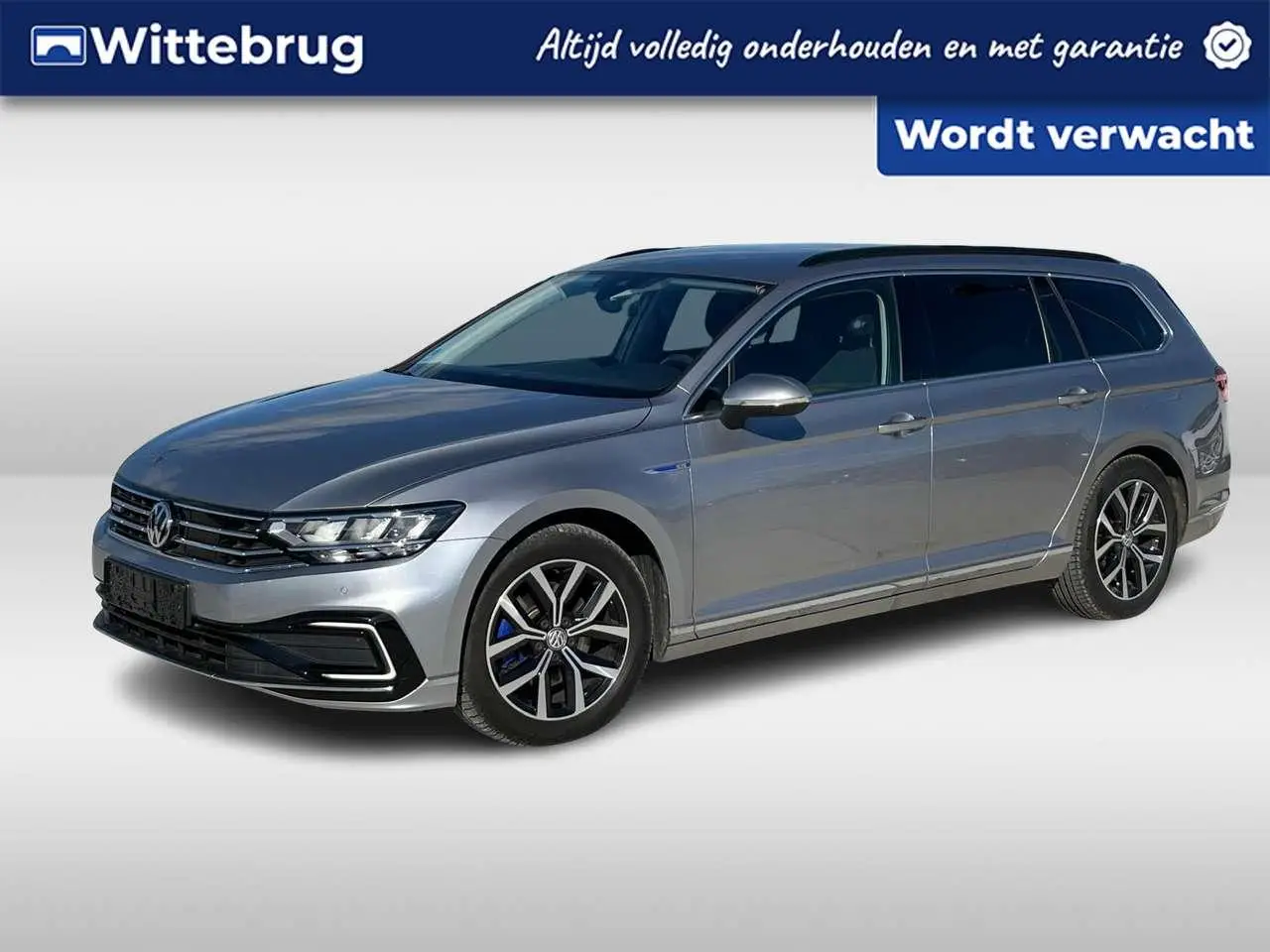 Photo 1 : Volkswagen Passat 2020 Hybrid