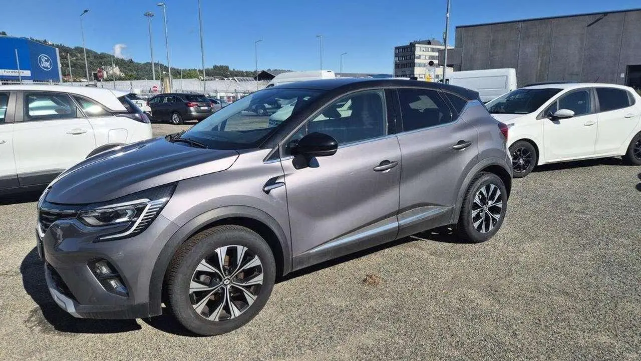 Photo 1 : Renault Captur 2023 Petrol