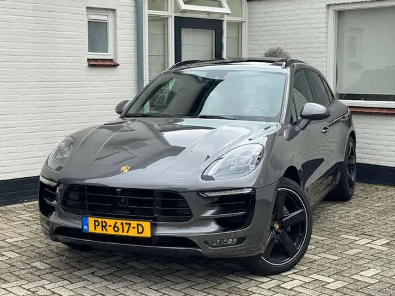 Photo 1 : Porsche Macan 2017 Essence