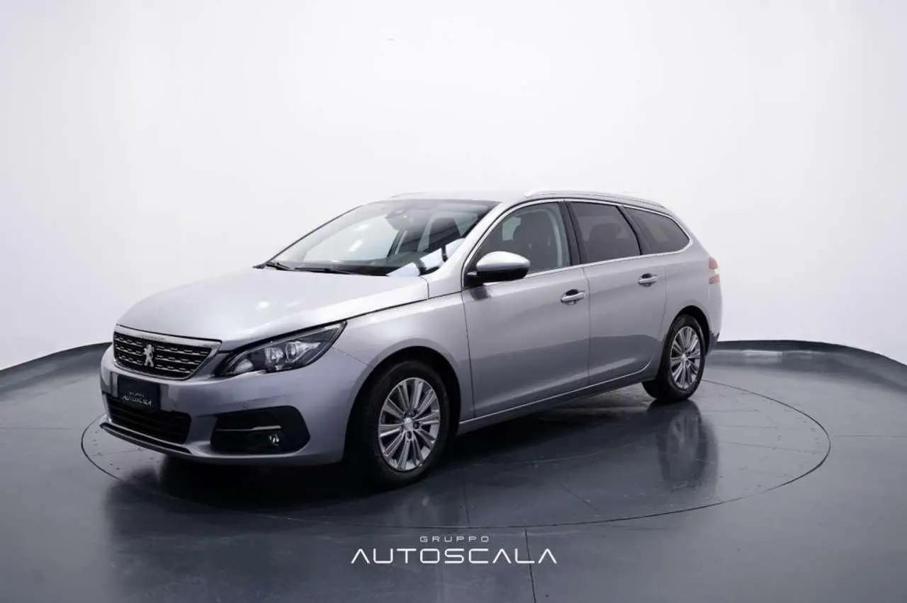 Photo 1 : Peugeot 308 2021 Diesel