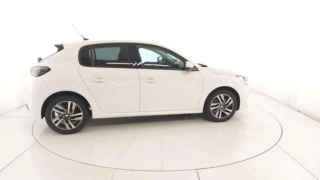 Photo 1 : Peugeot 208 2020 Essence