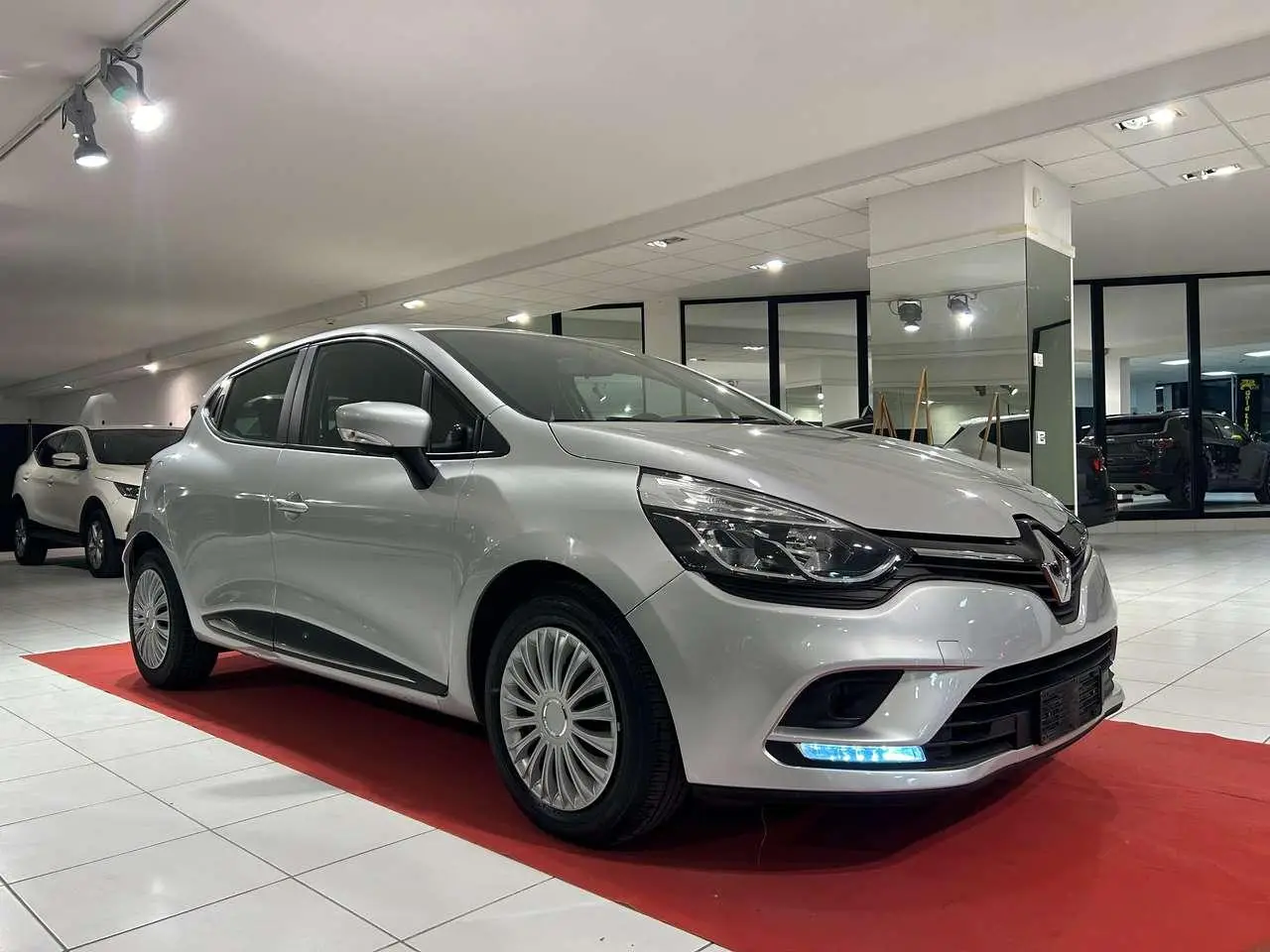 Photo 1 : Renault Clio 2019 Essence