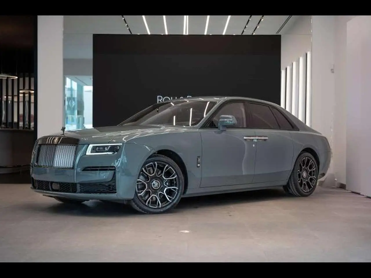 Photo 1 : Rolls-royce Ghost 2024 Petrol