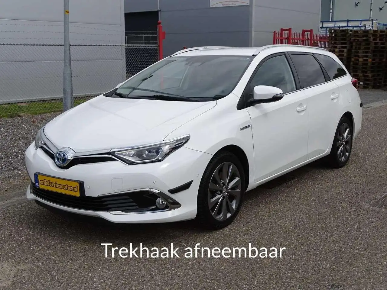 Photo 1 : Toyota Auris 2017 Hybride