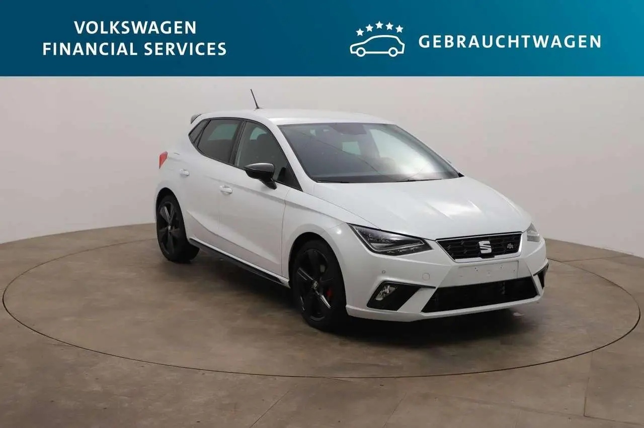 Photo 1 : Seat Ibiza 2021 Petrol