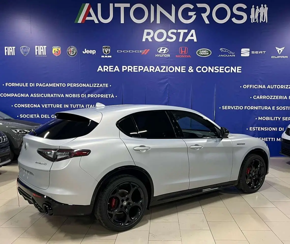 Photo 1 : Alfa Romeo Stelvio 2024 Diesel