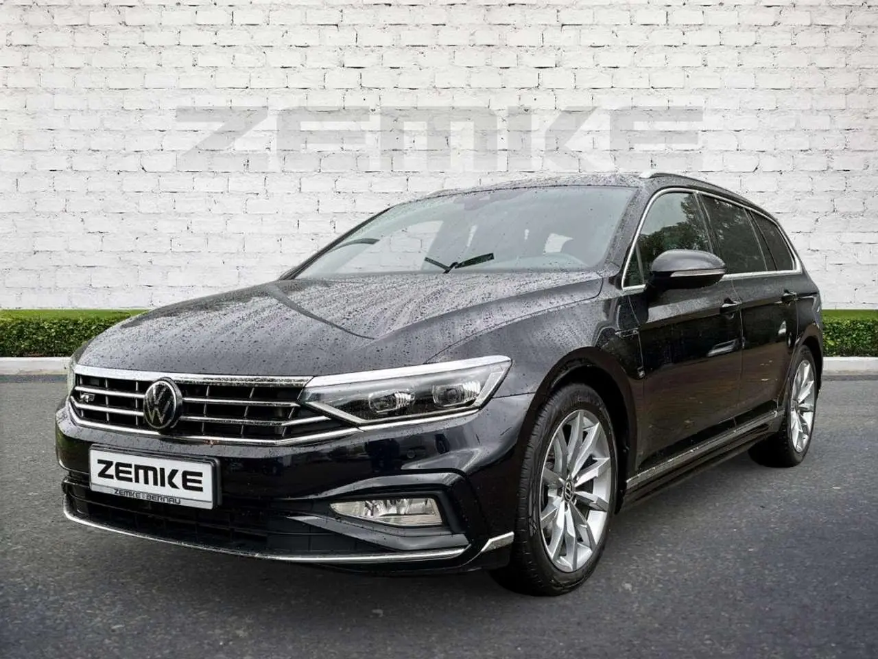 Photo 1 : Volkswagen Passat 2023 Petrol