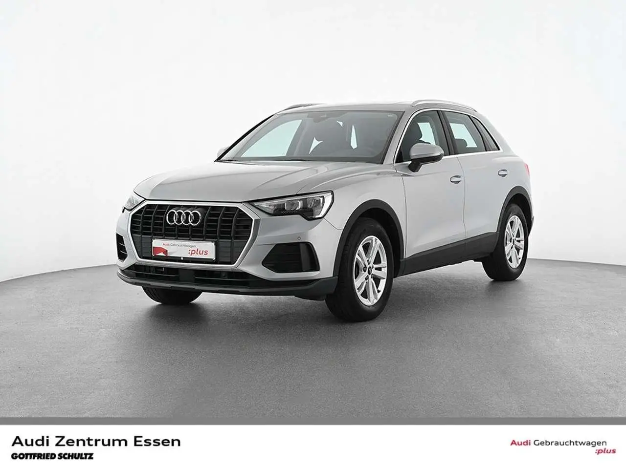 Photo 1 : Audi Q3 2021 Petrol