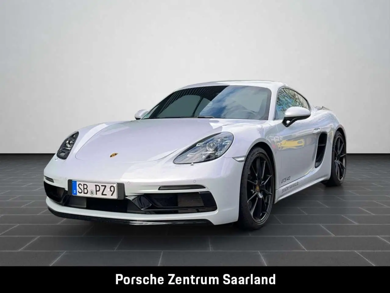 Photo 1 : Porsche 718 2024 Essence