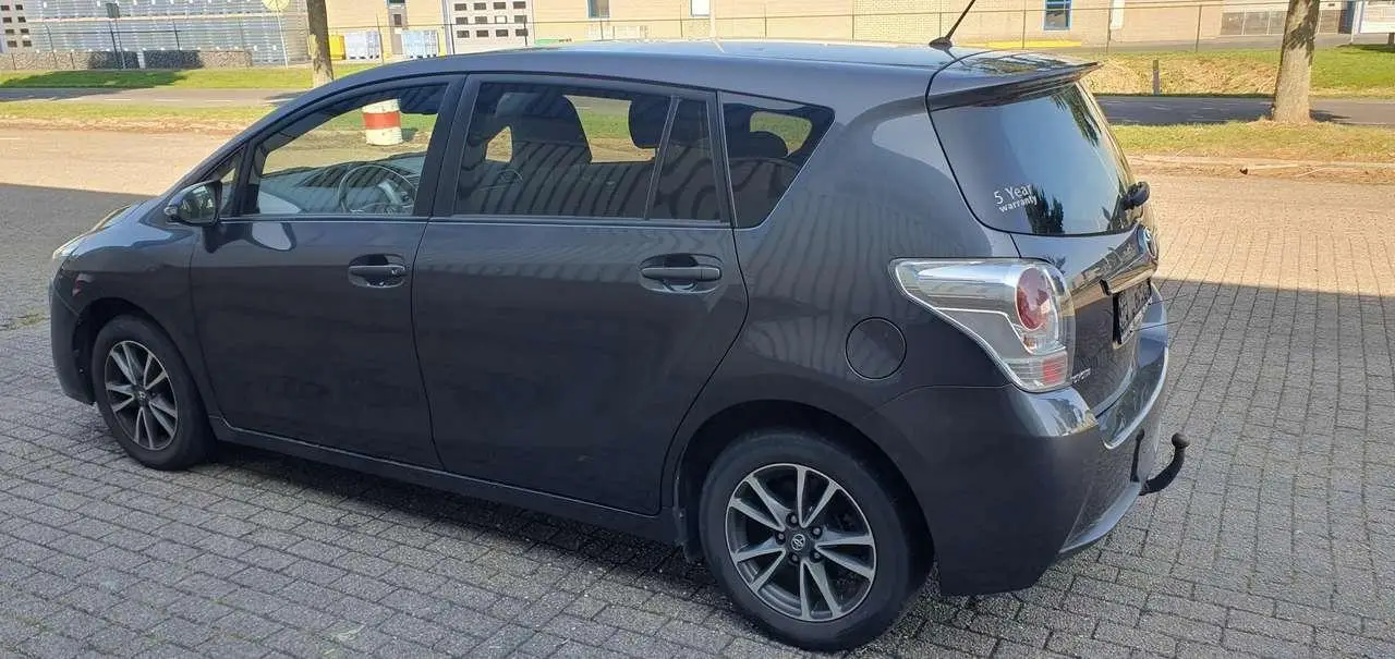 Photo 1 : Toyota Verso 2014 Petrol