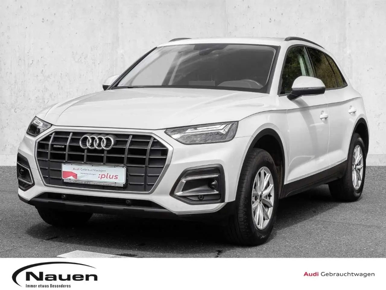 Photo 1 : Audi Q5 2022 Essence