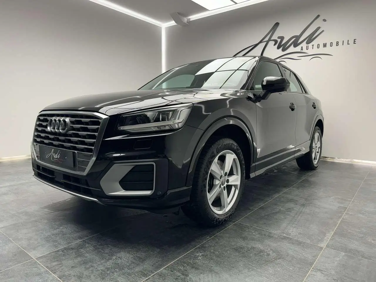 Photo 1 : Audi Q2 2018 Diesel