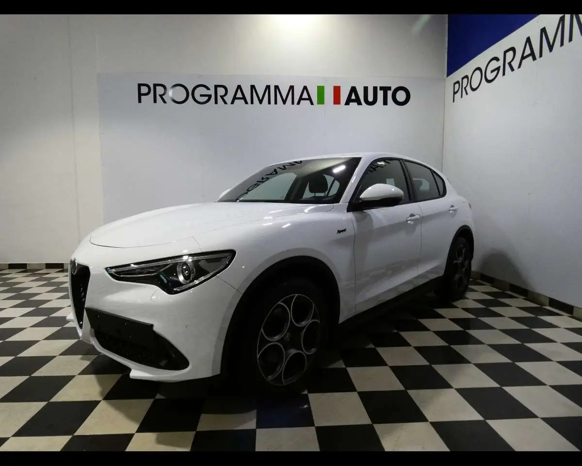 Photo 1 : Alfa Romeo Stelvio 2021 Diesel