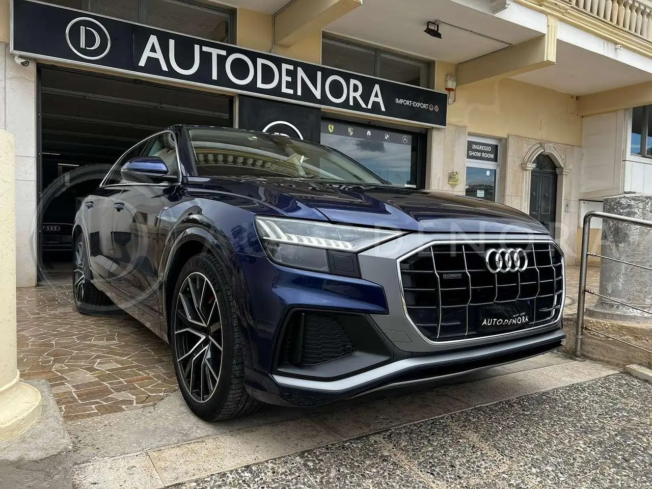 Photo 1 : Audi Q8 2021 Hybrid