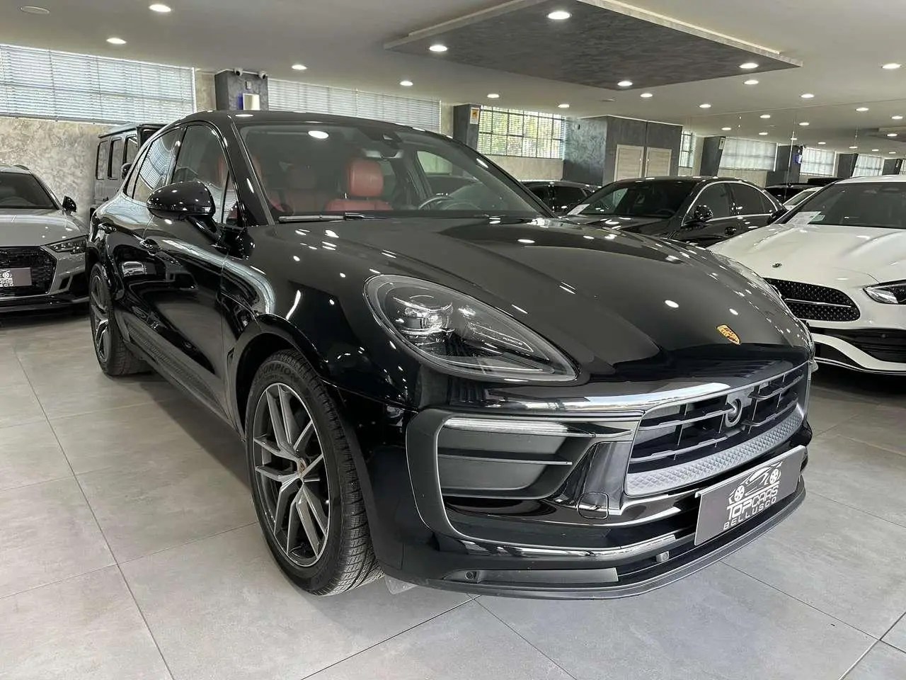 Photo 1 : Porsche Macan 2022 Essence