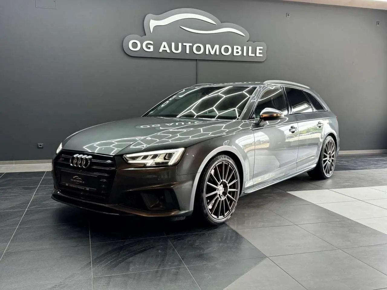 Photo 1 : Audi S4 2019 Diesel