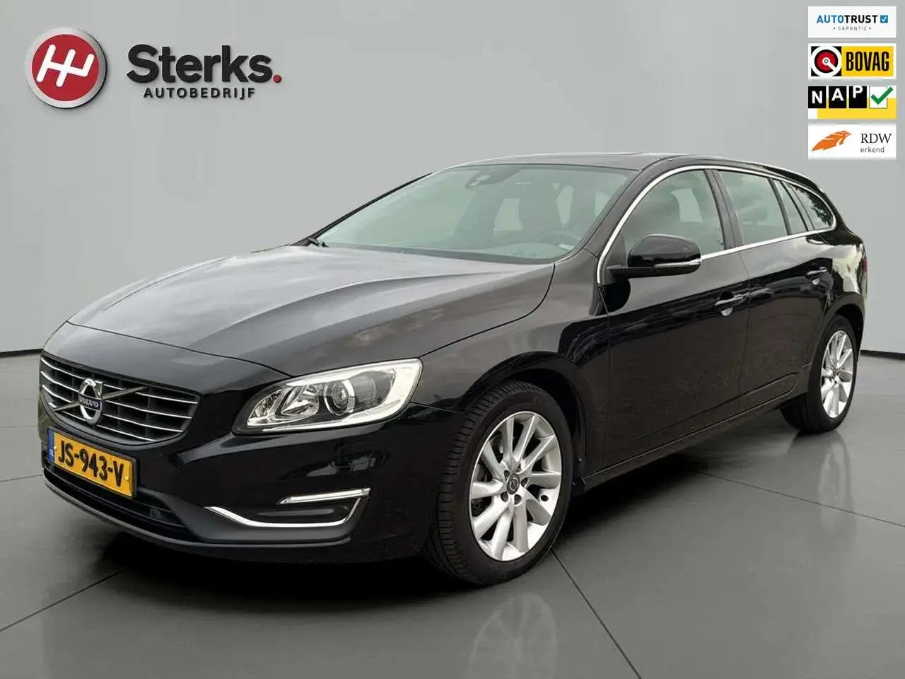 Photo 1 : Volvo V60 2016 Essence