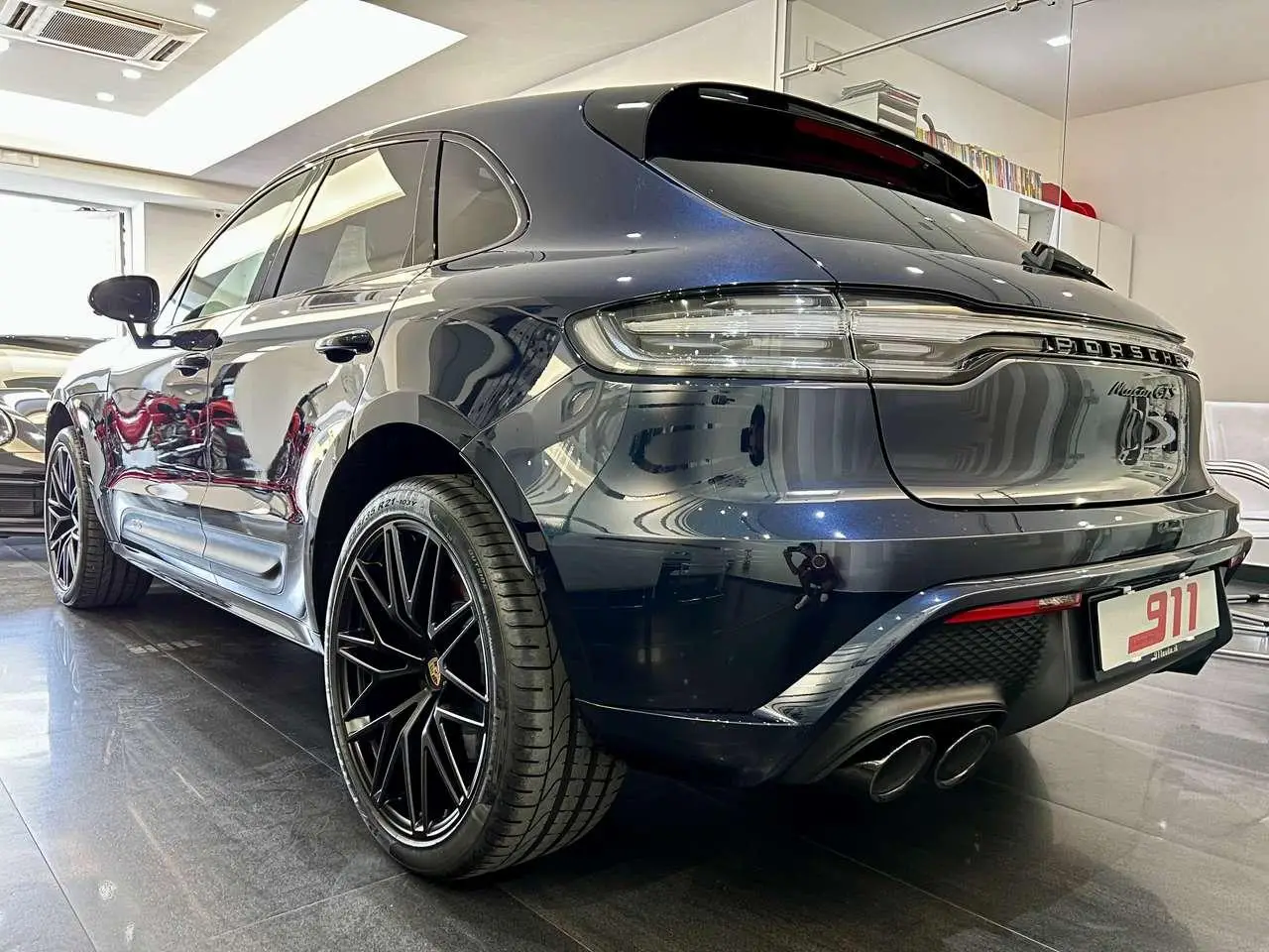 Photo 1 : Porsche Macan 2022 Essence