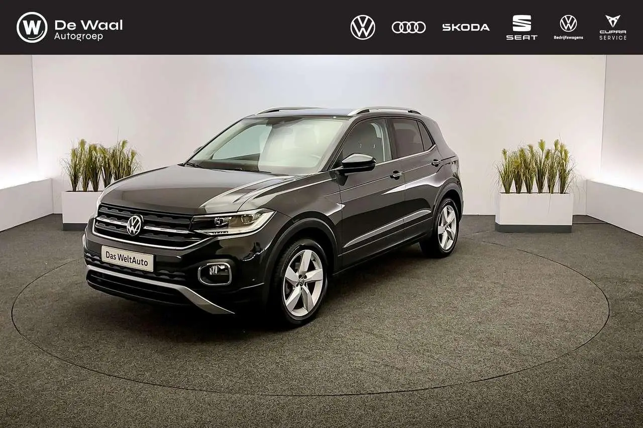 Photo 1 : Volkswagen T-cross 2021 Essence