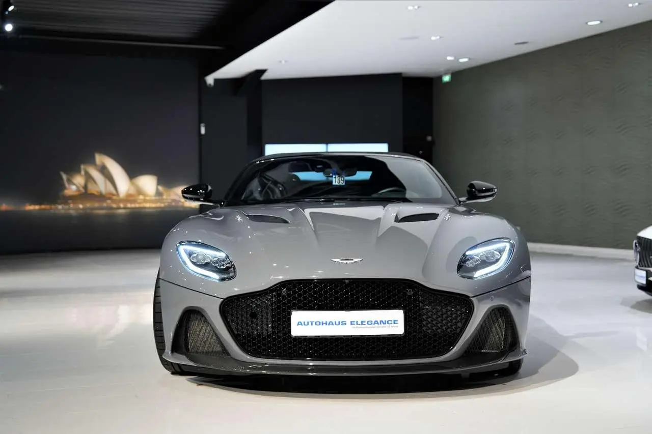 Photo 1 : Aston Martin Dbs 2021 Petrol