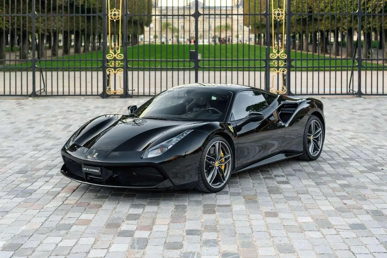 Photo 1 : Ferrari 488 2016 Petrol