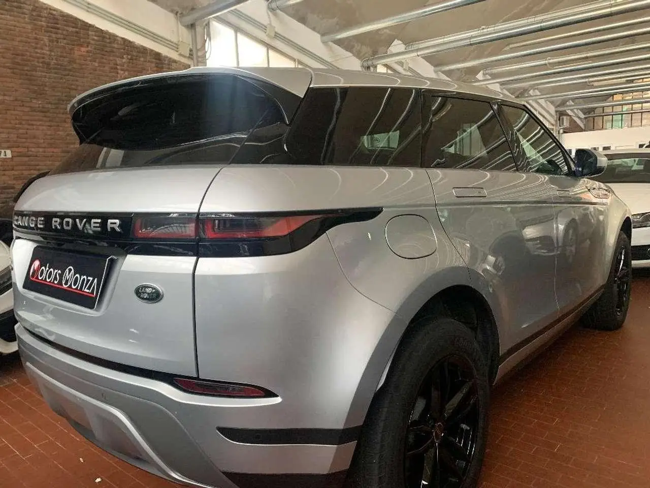 Photo 1 : Land Rover Range Rover Evoque 2019 Hybride