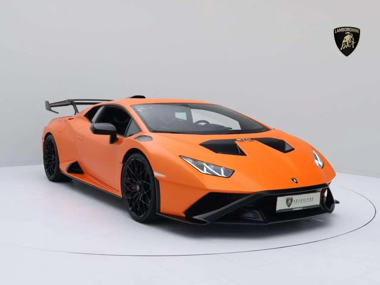 Photo 1 : Lamborghini Huracan 2024 Petrol