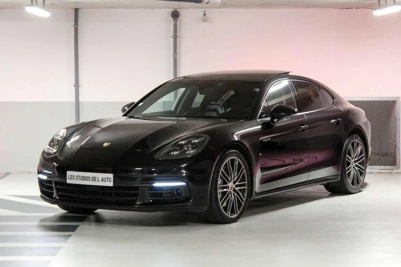 Photo 1 : Porsche Panamera 2018 Hybride