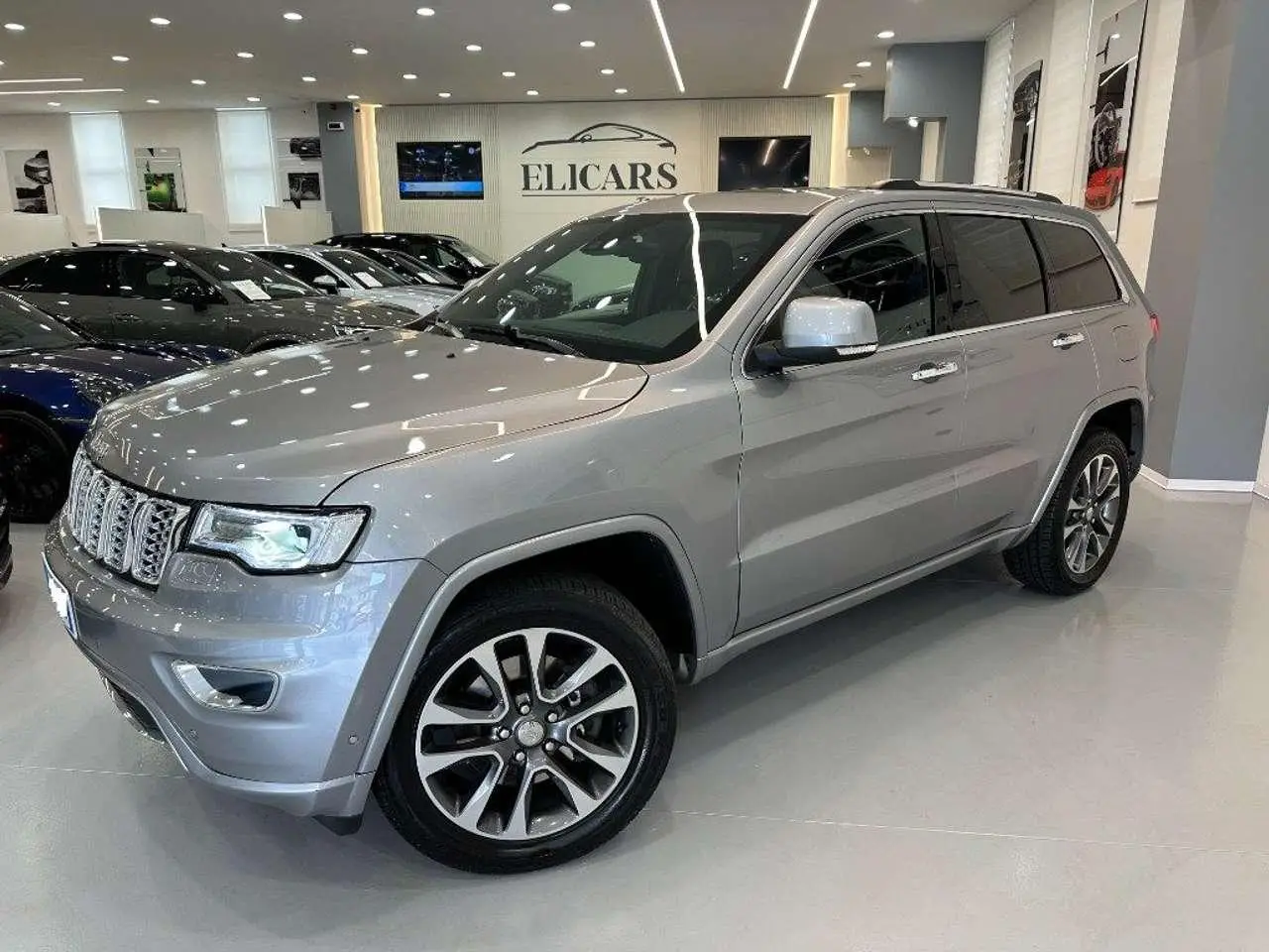 Photo 1 : Jeep Grand Cherokee 2016 Diesel