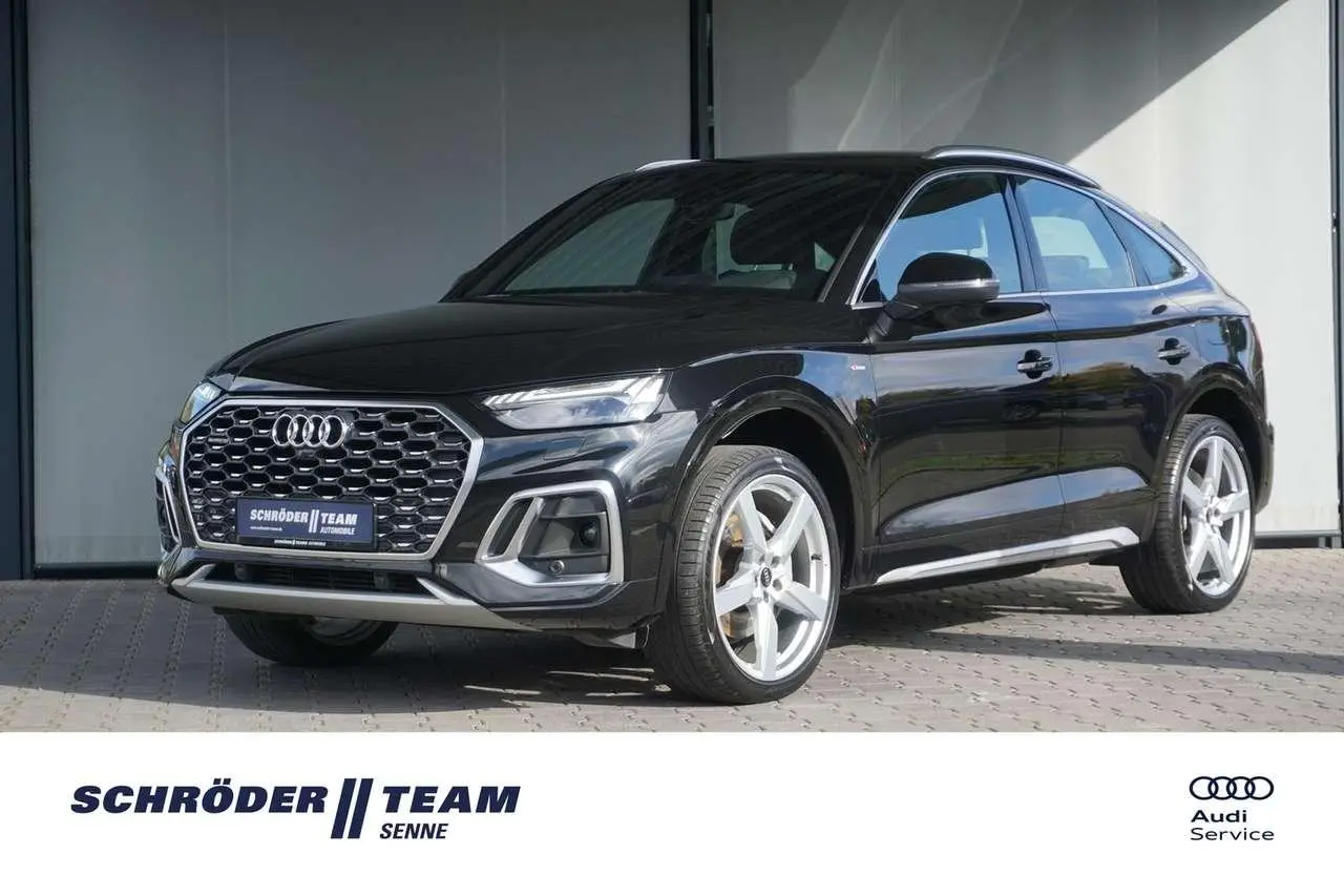 Photo 1 : Audi Q5 2021 Hybrid