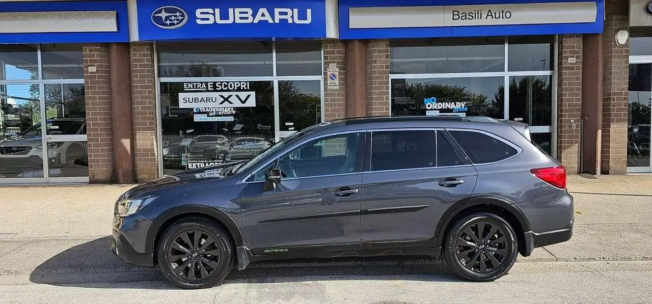 Photo 1 : Subaru Outback 2019 Essence