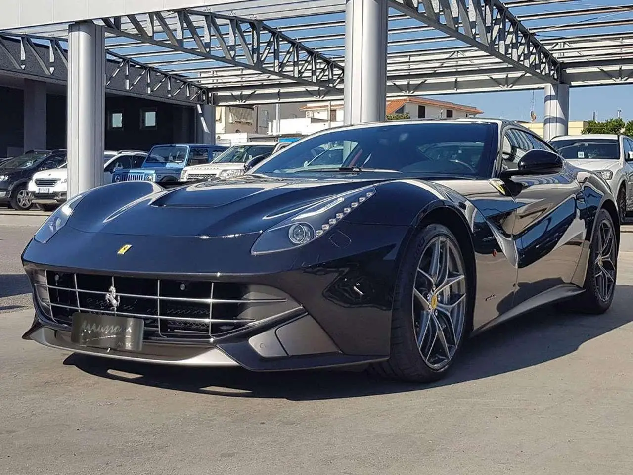 Photo 1 : Ferrari F12 2016 Essence