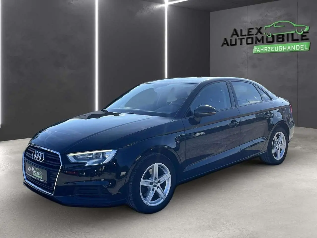 Photo 1 : Audi A3 2017 Petrol