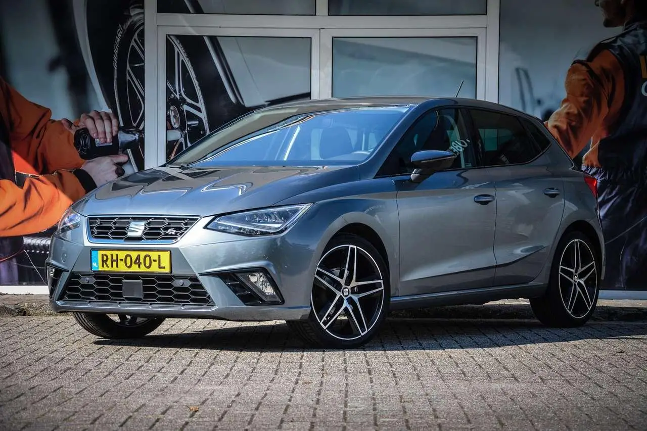 Photo 1 : Seat Ibiza 2017 Petrol