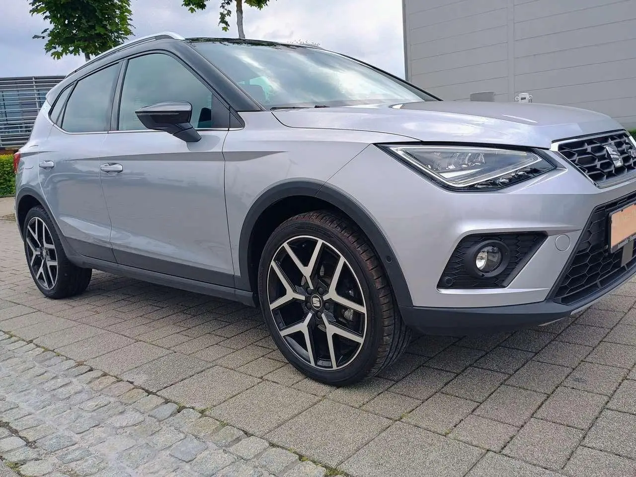 Photo 1 : Seat Arona 2021 Essence