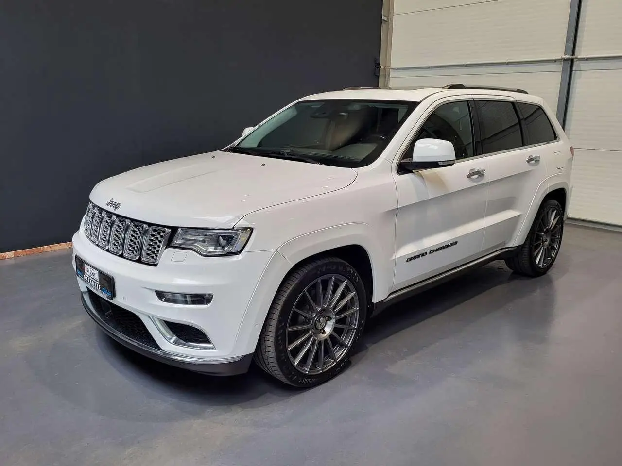 Photo 1 : Jeep Grand Cherokee 2017 Essence