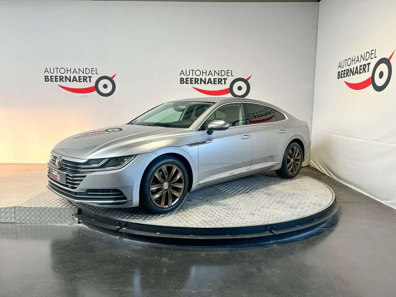 Photo 1 : Volkswagen Arteon 2019 Essence